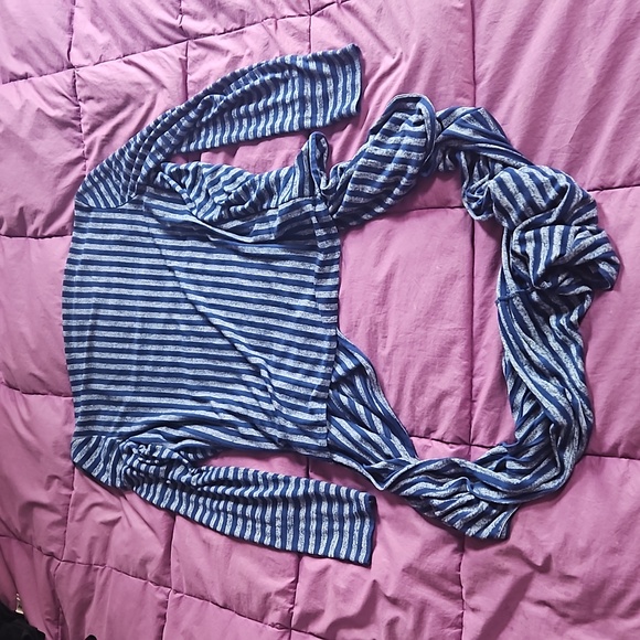 Blue & Gray Striped Long Sleeve Avon Wrap Top w Attached Infinity Scarf size S/M - Picture 5 of 7